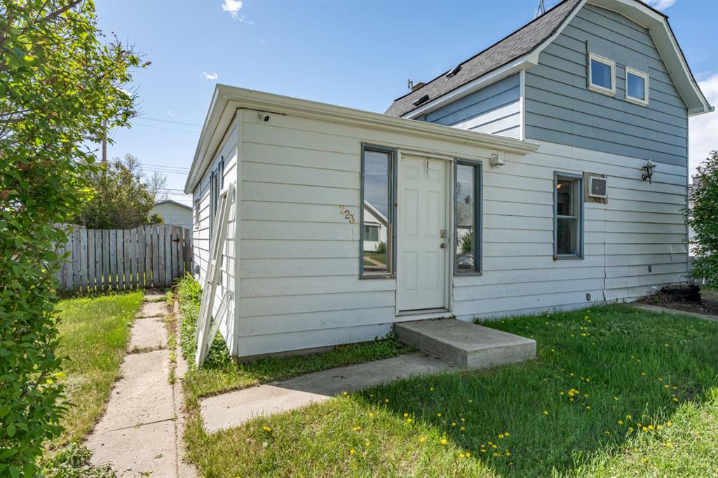 Picture for 223 2 Street N