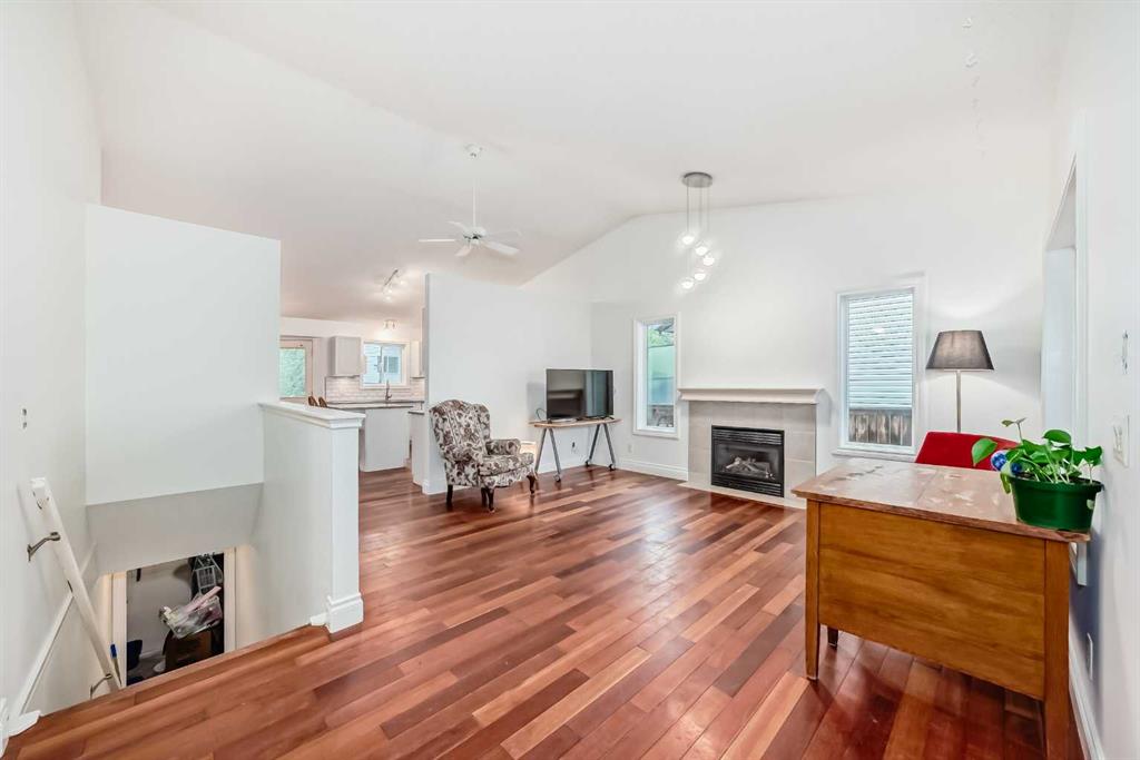 Picture for 76 Hillview Drive 