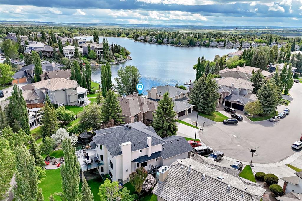 Picture for 448 Mckenzie Lake Bay SE