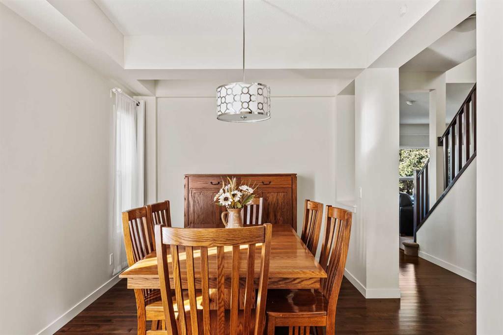 Picture for 42 Drake Landing Drive  https://www.cirrealty.ca/reb/creb/48/A2266448_10.jpg