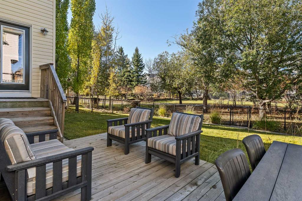 Picture for 42 Drake Landing Drive  https://www.cirrealty.ca/reb/creb/48/A2266448_40.jpg