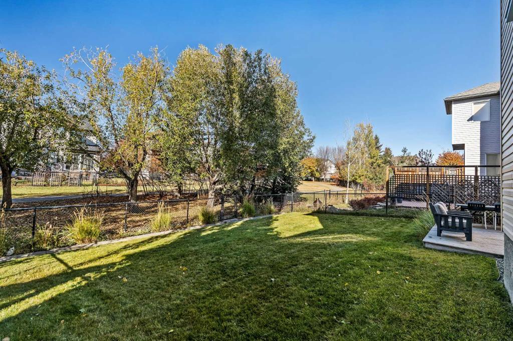 Picture for 42 Drake Landing Drive  https://www.cirrealty.ca/reb/creb/48/A2266448_42.jpg
