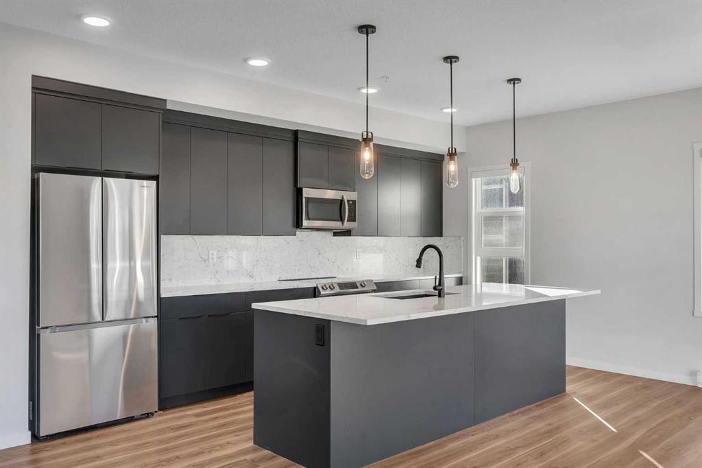 Picture for 201, 360 Harvest Hills Way NE