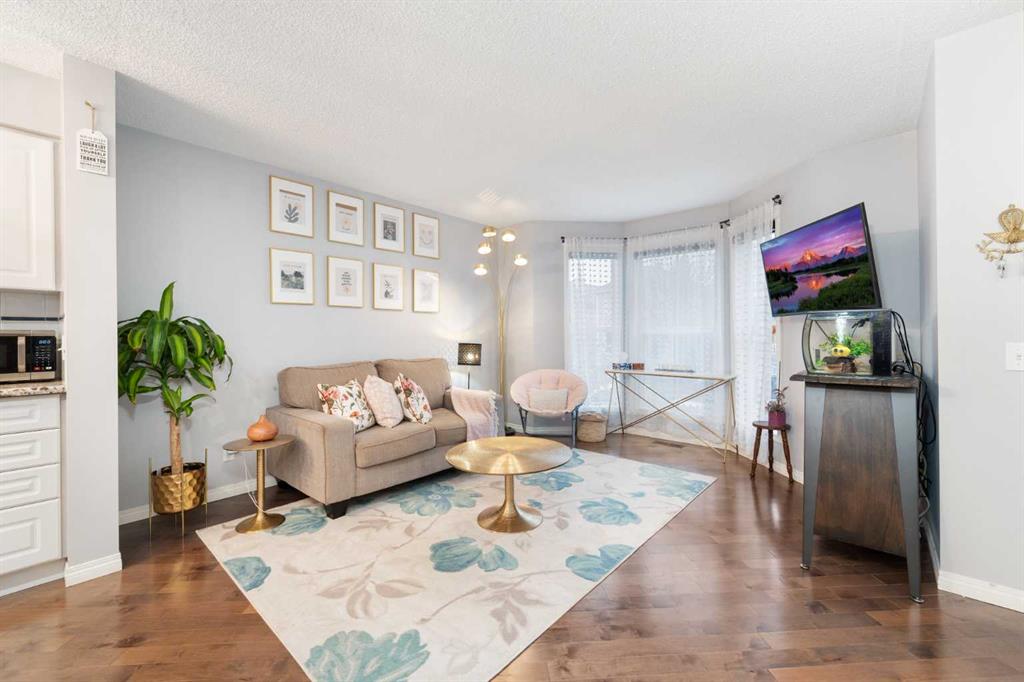 Picture for 50 Tuscany Valley Rise NW