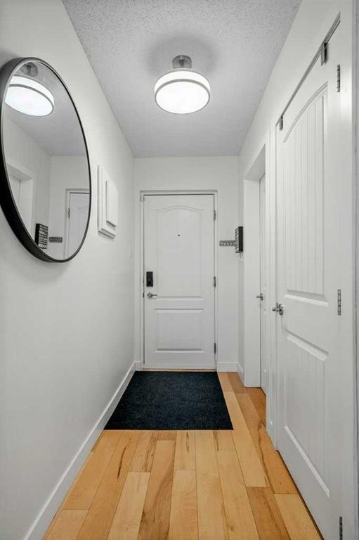 Picture for 101, 312 15 Avenue NE