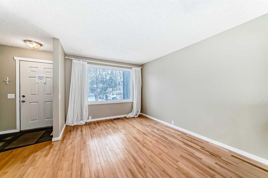 Picture for 28, 800 Bowcroft Place 