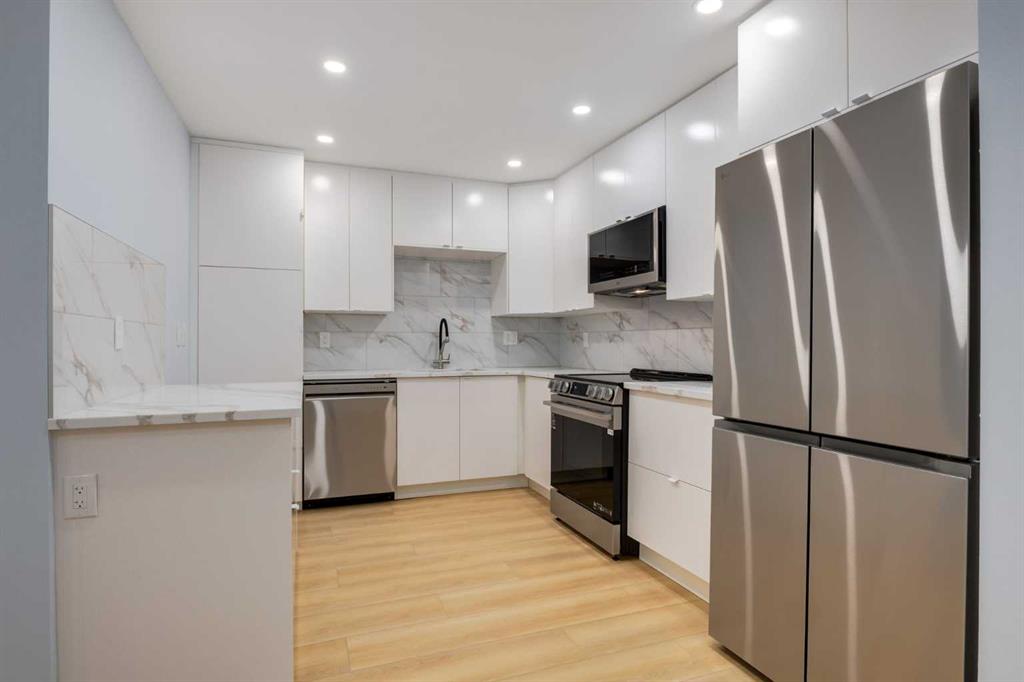 Picture for 325, 2425 90 Avenue SW