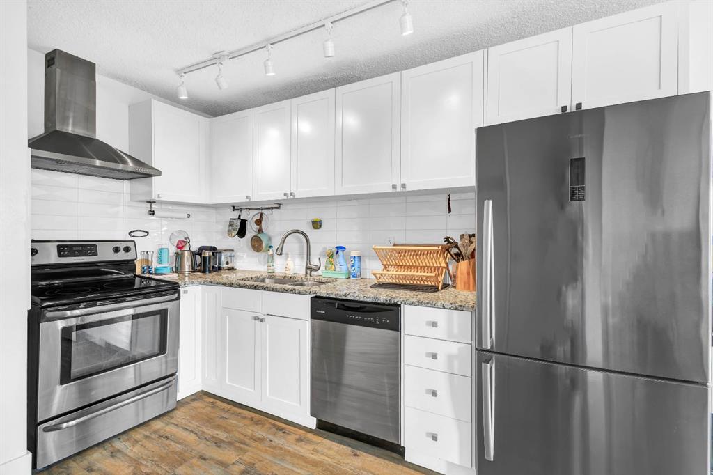 Picture for 304, 2130 17 Street SW