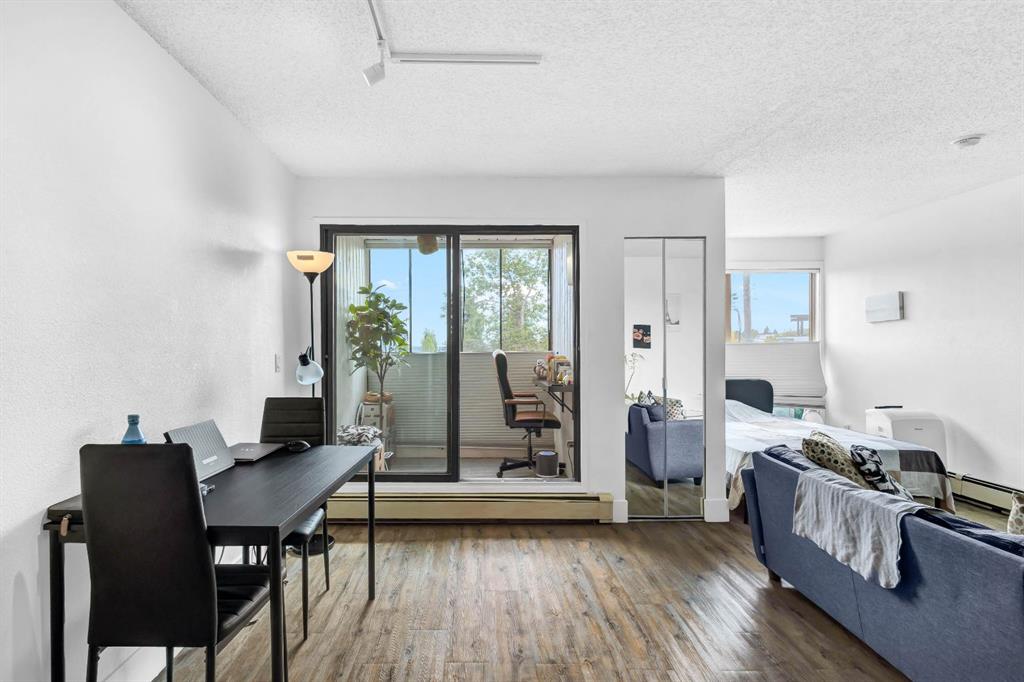 Picture for 304, 2130 17 Street SW