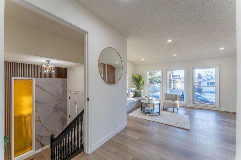 Picture for 344 Templeview Drive NE