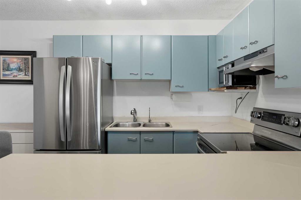 Picture for 34, 1934 Edenwold Heights NW