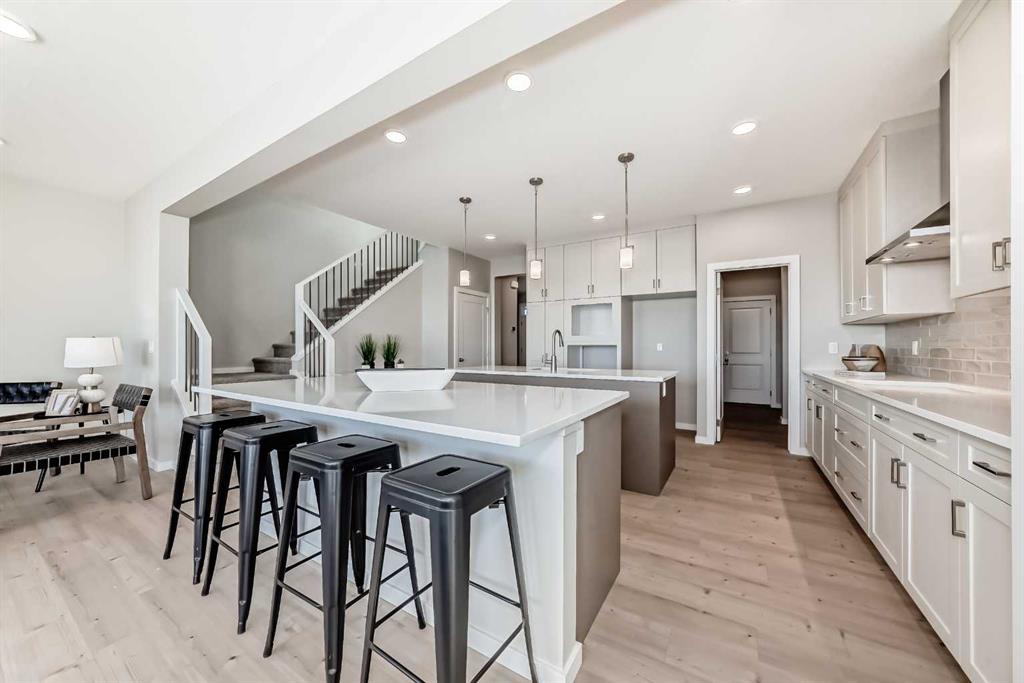 Picture for 72 Lewisburg Close NE