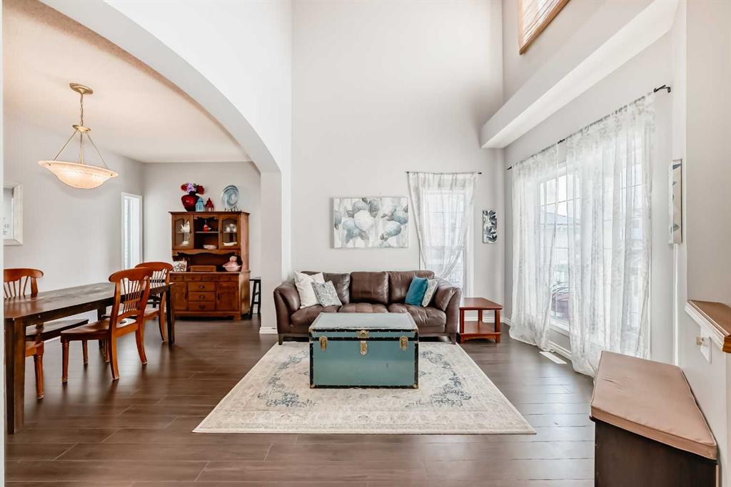 Picture for 38 Mt Douglas Close SE