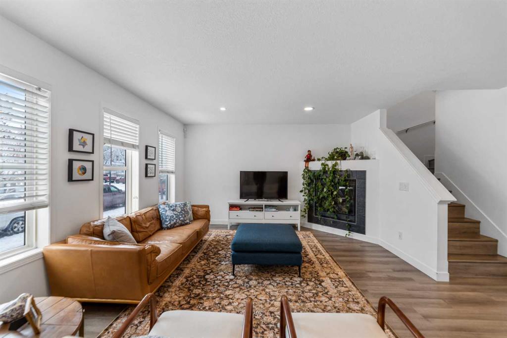 Picture for 4382 Elgin Avenue SE