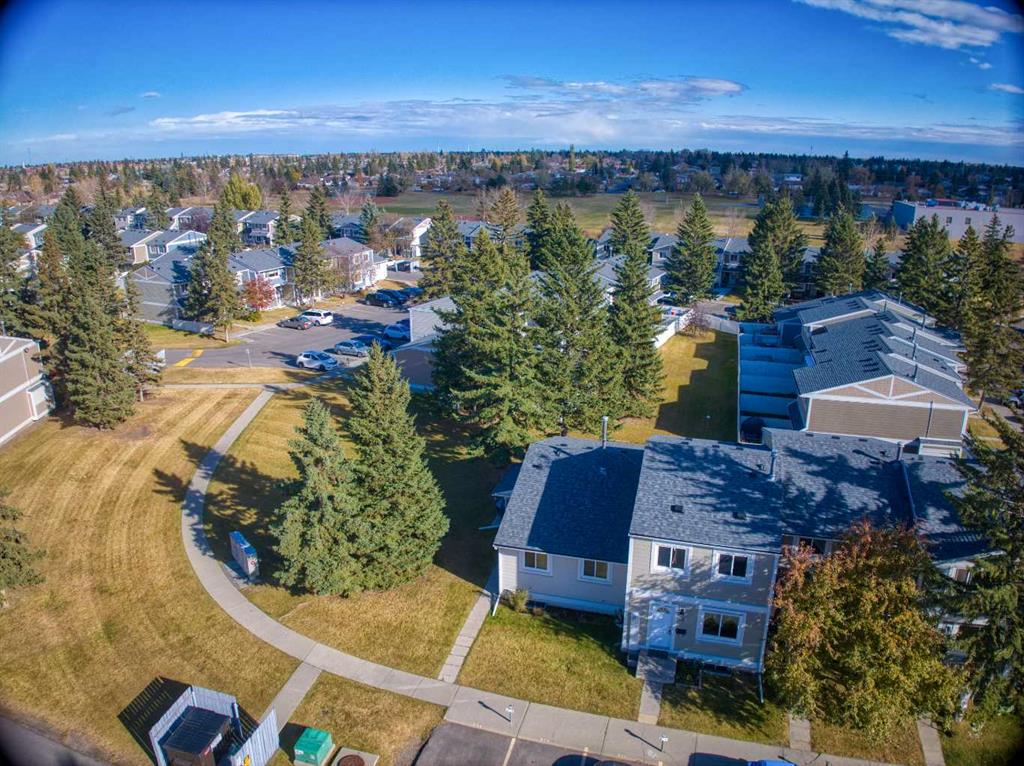 Picture for 212 Georgian Villas NE