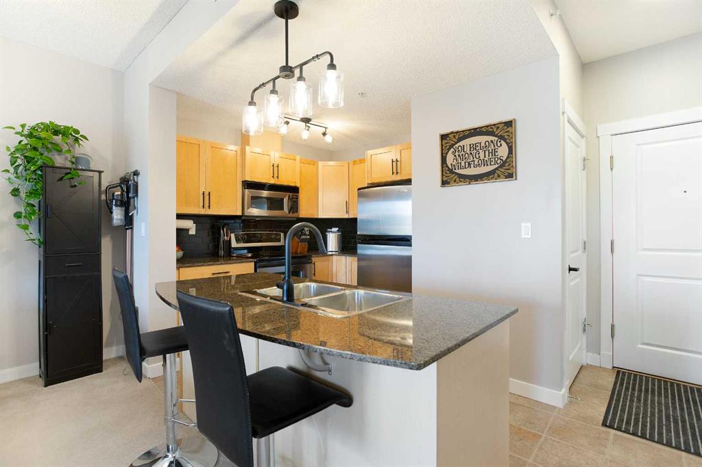 Picture for 3114, 5605 Henwood Street SW