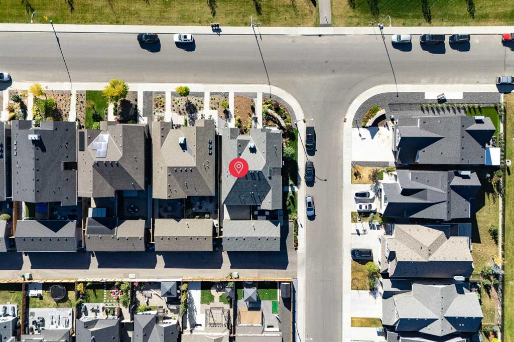 Picture for 80 Mahogany Gardens SE