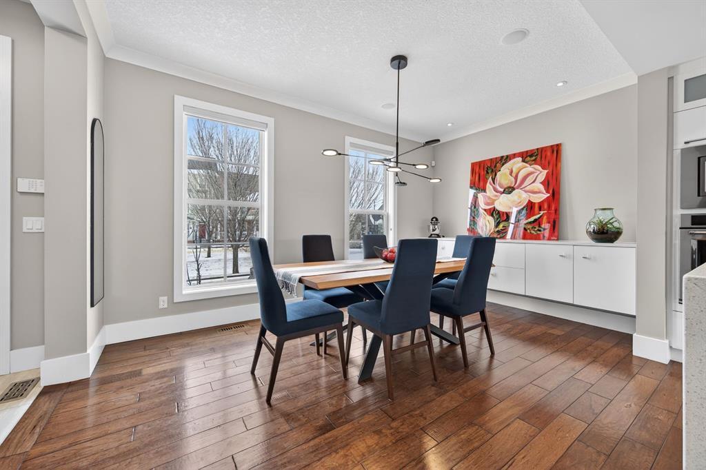 Picture for 119 Victoria Cross Boulevard SW