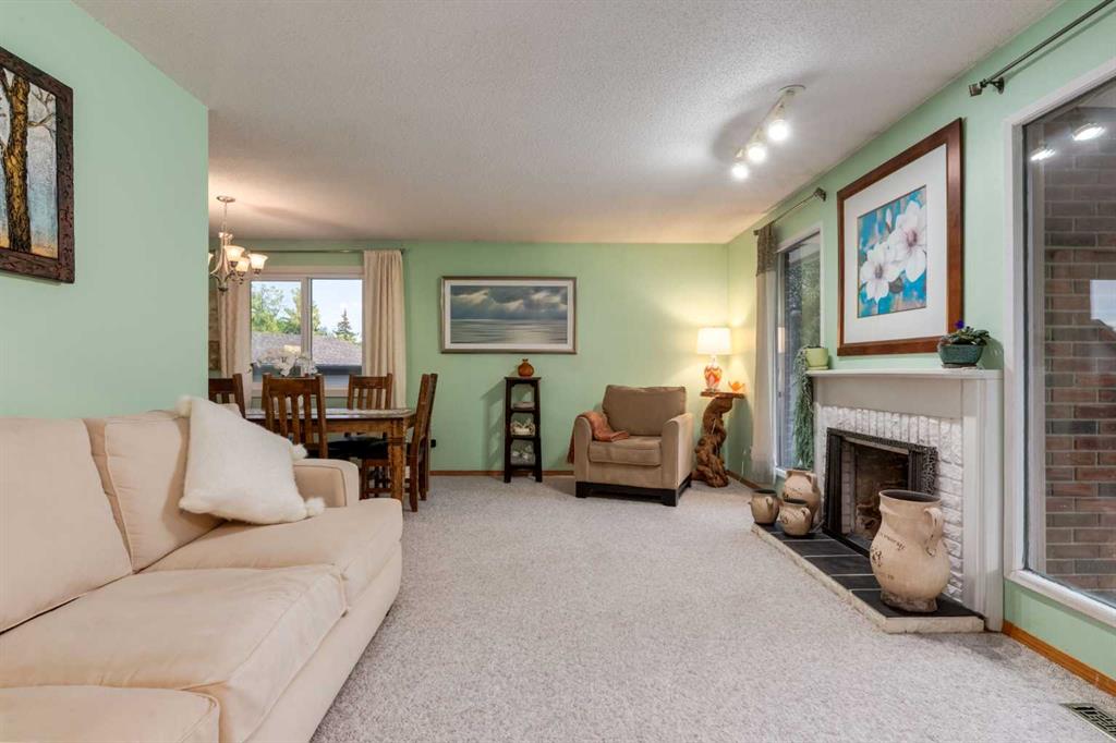 Picture for 220 Oakridge Place SW