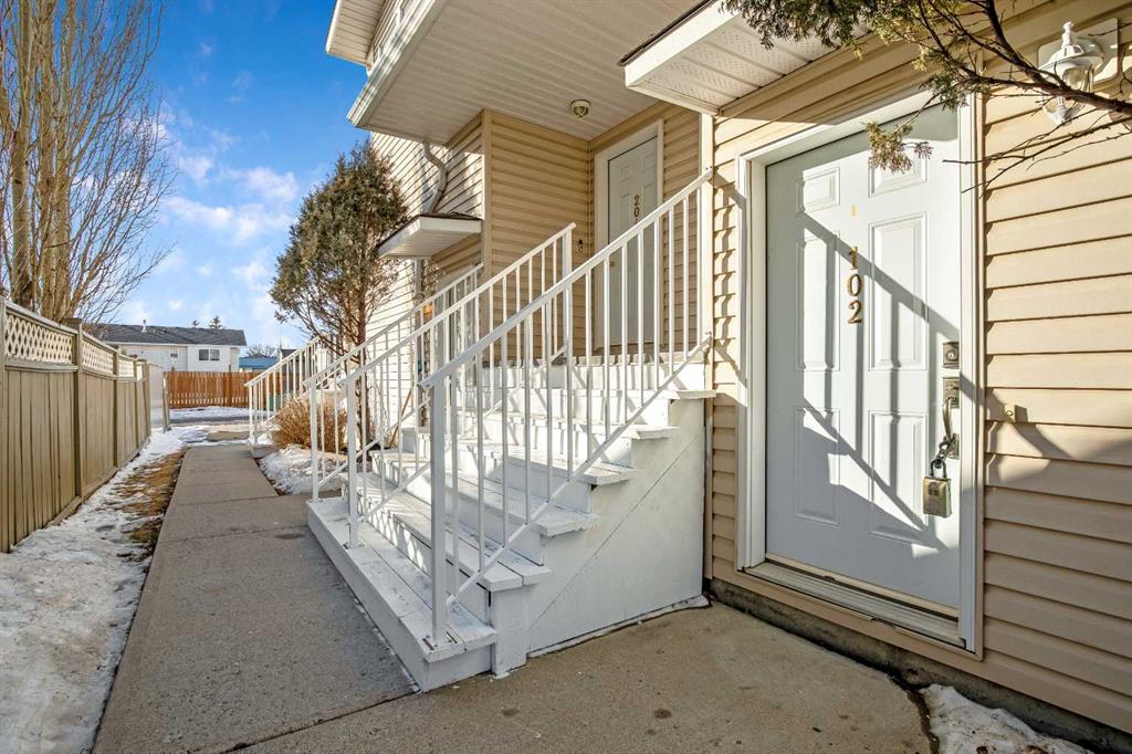 Picture for 102, 605 19 Street SE