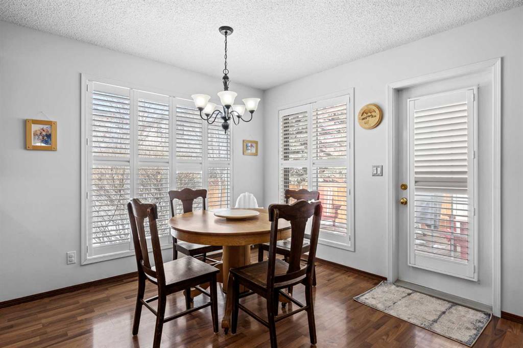 Picture for 292 Douglas Ridge Close SE