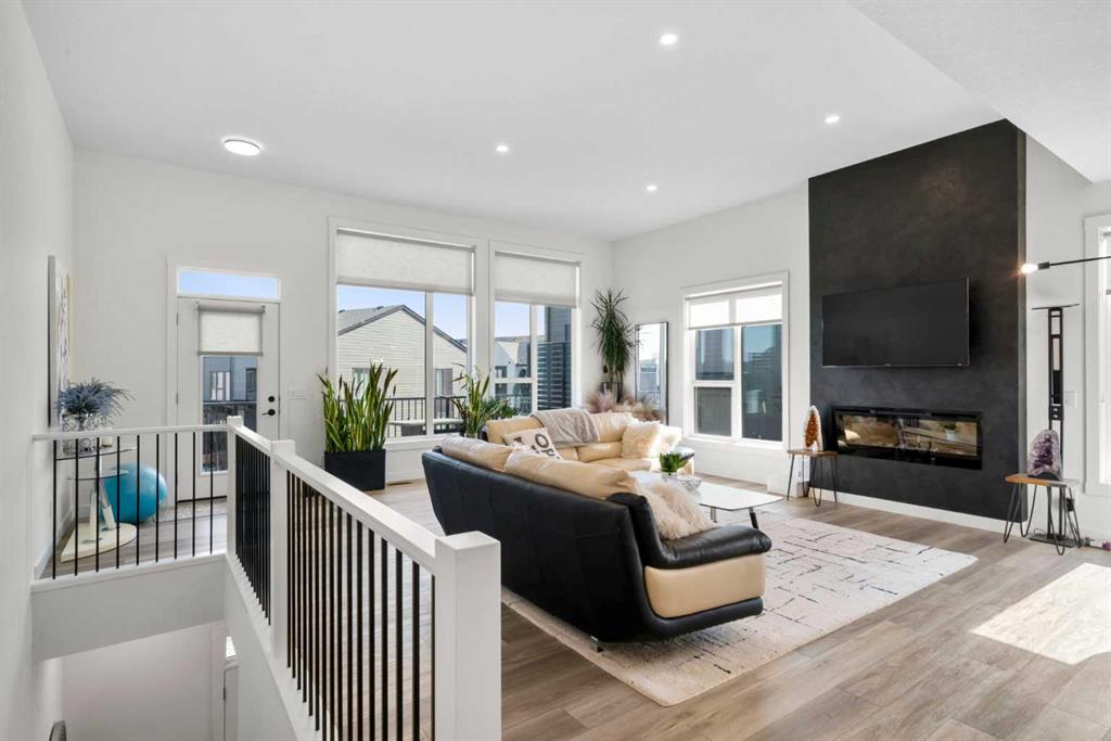 Picture for 244 Sovereign Common SW