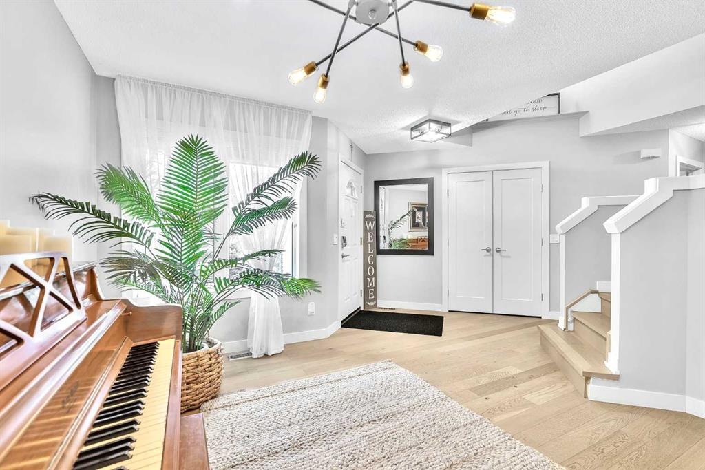 Picture for 419 Rocky Ridge Bay NW