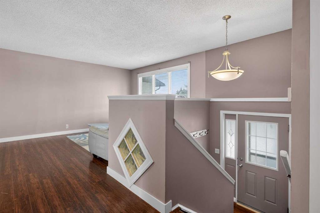 Picture for 32 Fallingworth Court NE