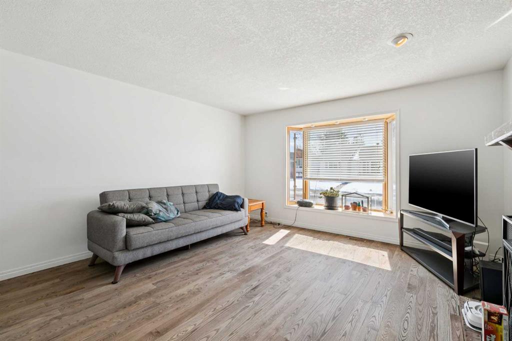 Picture for 228 Marquis Place SE