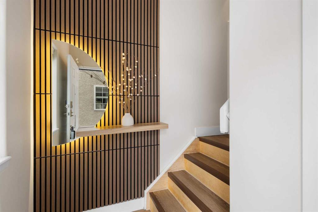 Picture for 207, 1997 Sirocco Drive SW