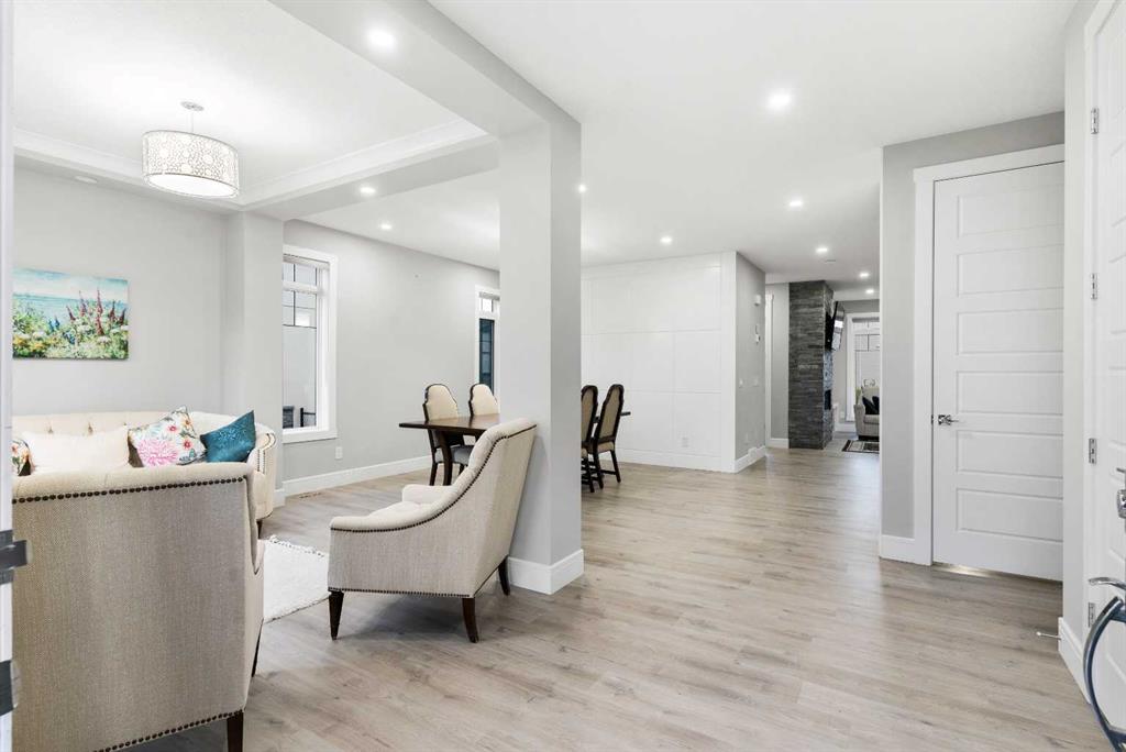 Picture for 876 East Lakeview Road 