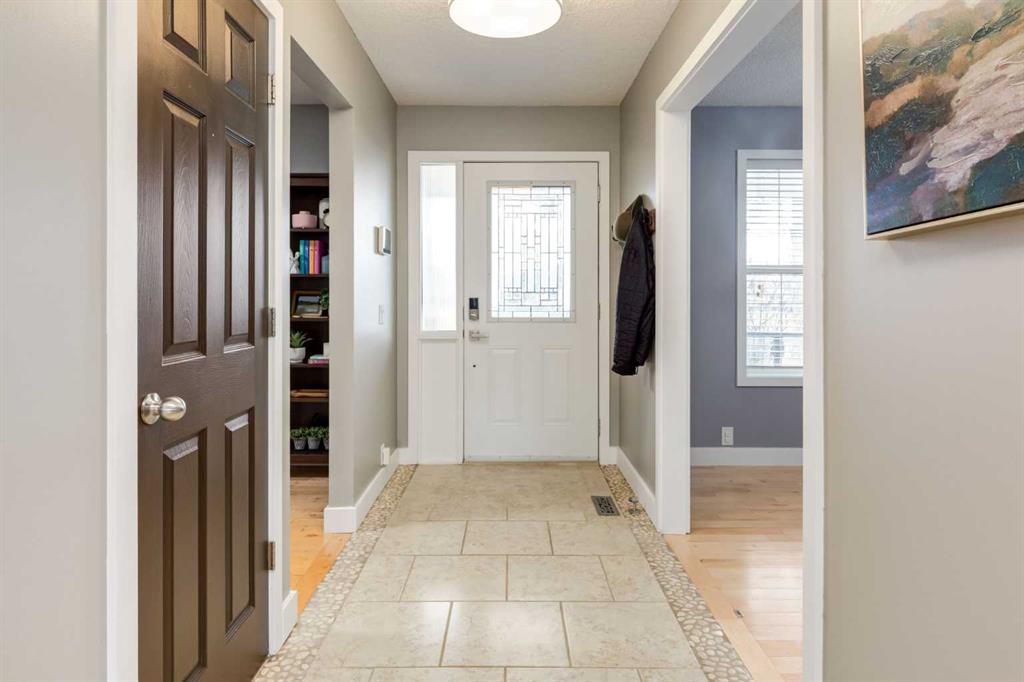 Picture for 16 Prestwick Road SE