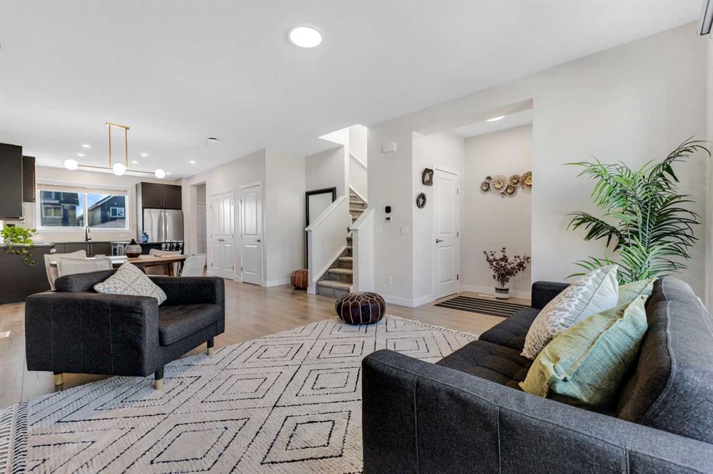 Picture for 231 Lavender Manor SE