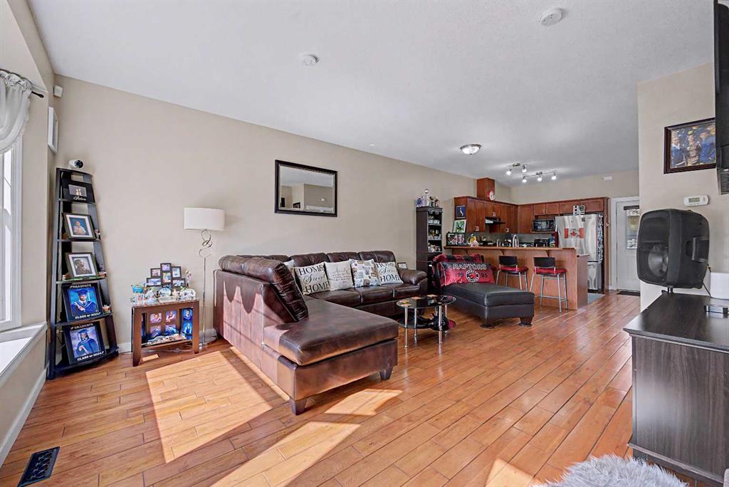 Picture for 402, 2005 Luxstone Boulevard SW