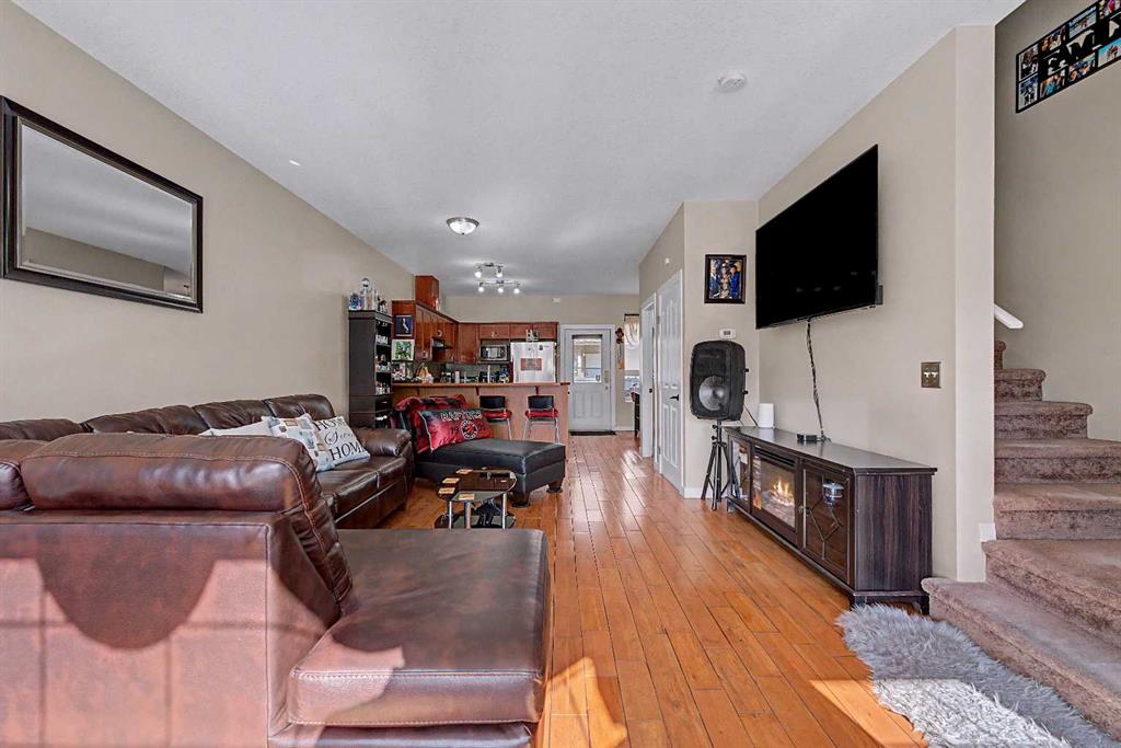 Picture for 402, 2005 Luxstone Boulevard SW