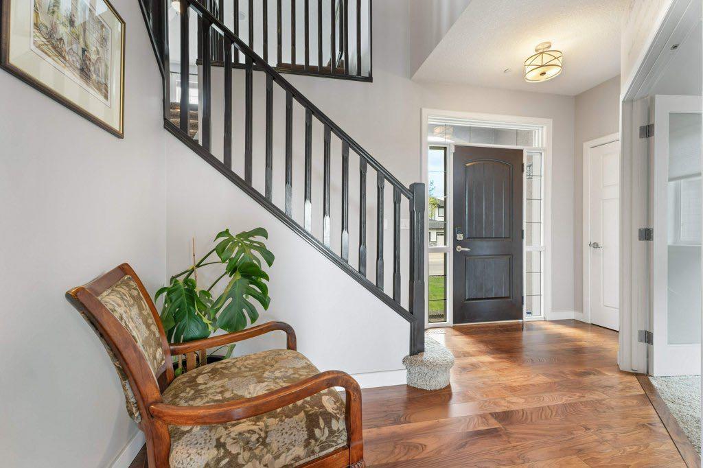 Picture for 597 Muirfield Crescent 