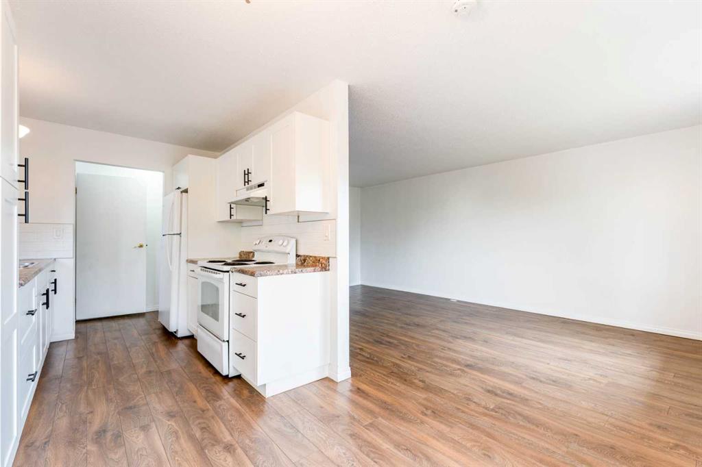 Picture for 2906 Doverville Crescent SE