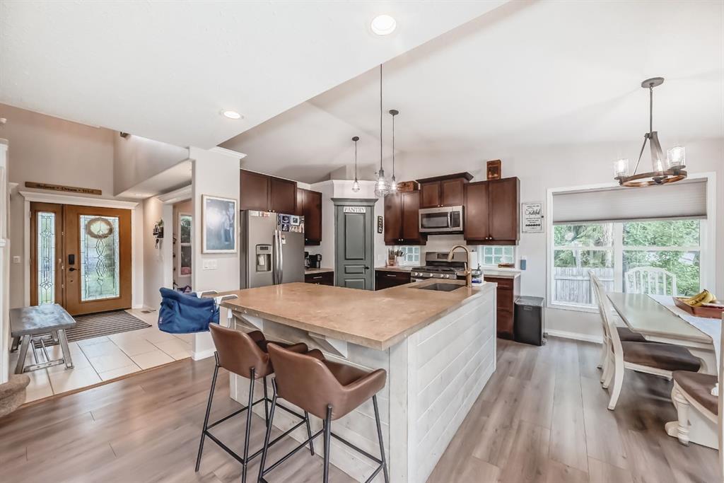 Picture for 20 Madison Court 