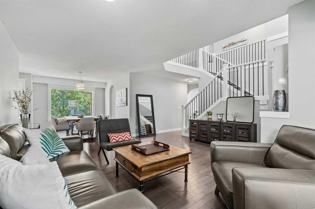 Picture for 107 Edgebrook Circle NW