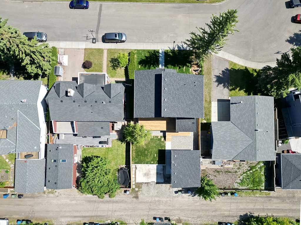 Picture for 3520 Bulyea Crescent NW