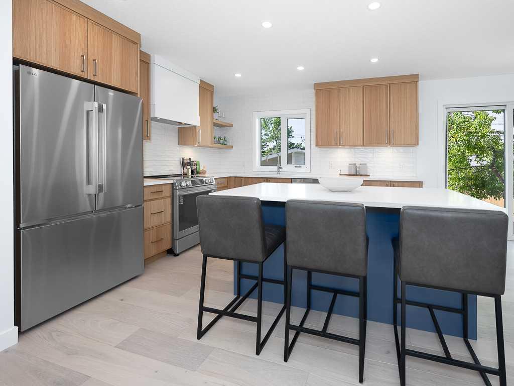 Picture for 3520 Bulyea Crescent NW