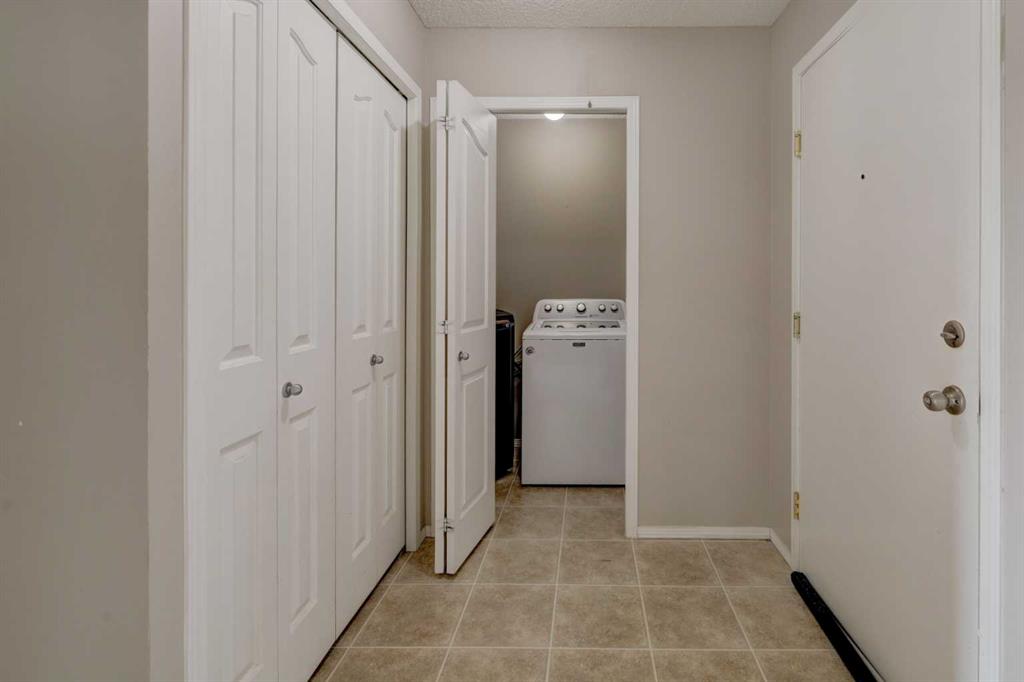 Picture for 8118, 304 Mackenzie Way SW