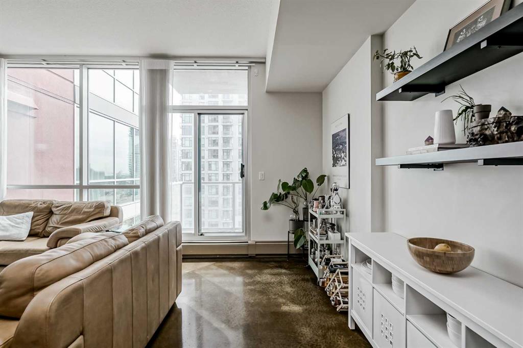 Picture for 1311, 135 13 Avenue SW