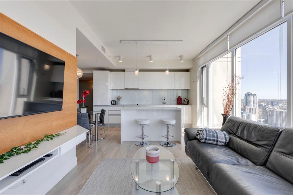 Picture for 2304, 1122 3 Street 