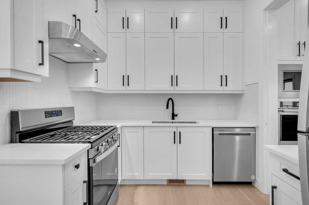 Picture for 68 Fieldstone Close 