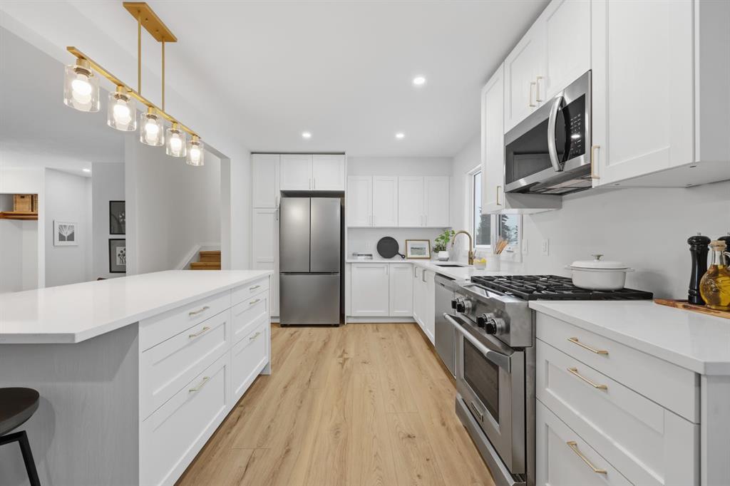 Picture for 143 Ferncliff Crescent SE