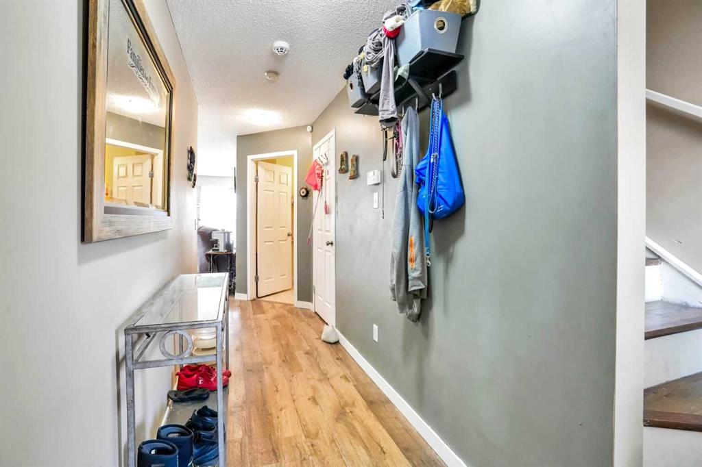 Picture for 702, 760 Railway Gate SW