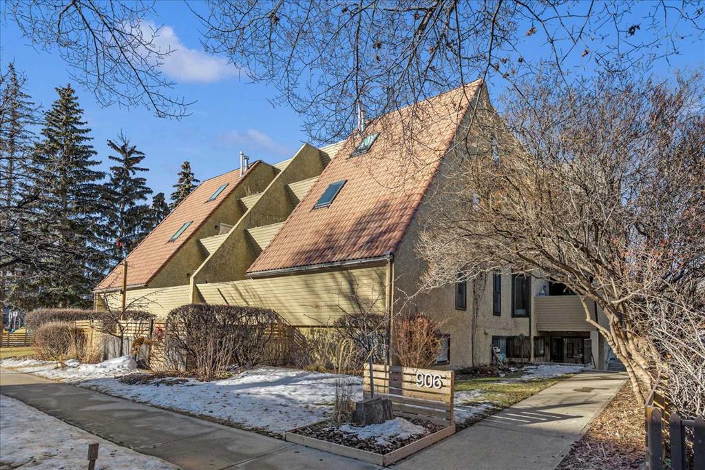 Picture for 12, 906 4 Avenue NW