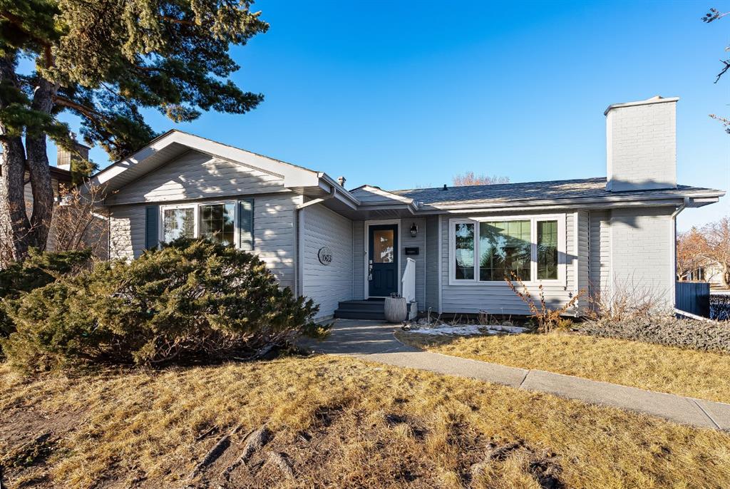 Picture for 10623 Waneta Crescent SE