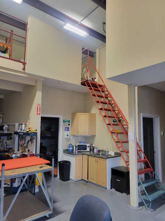 Picture for 15, 12180 44 Street SE